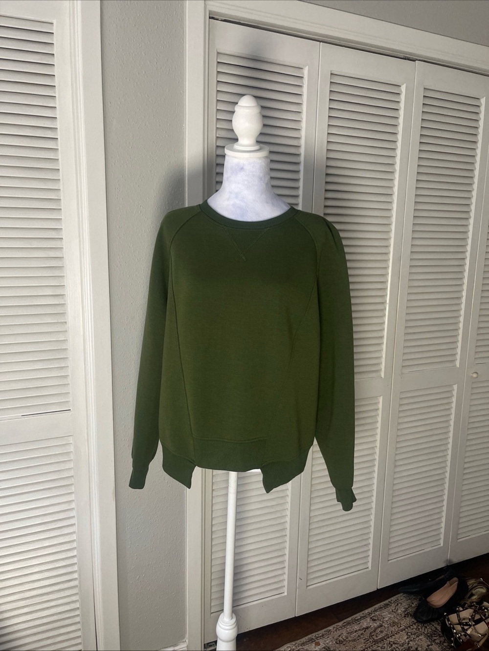 Hunter Olive Crewneck Sweater Sz M